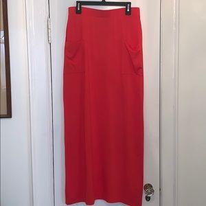 Maxi Skirt w/ Front Pockets
